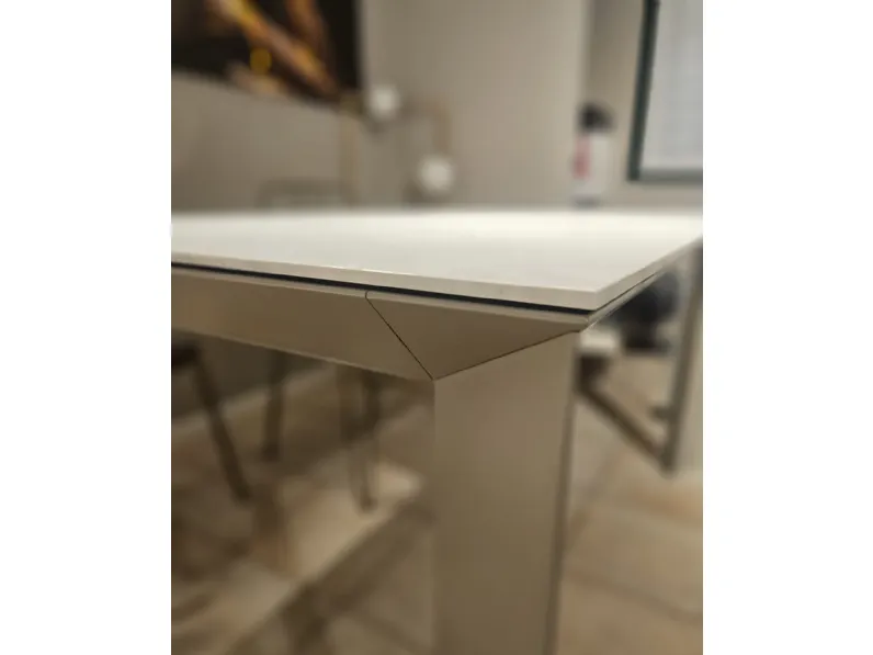 Tavolo Diamante Pointhouse in OFFERTA OUTLET -40%