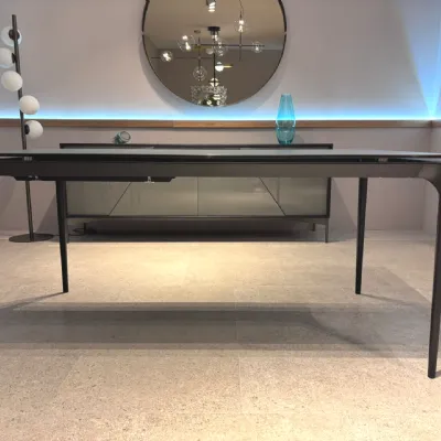 Richiedi ora il prezzo riservato del tavolo Silhouette Calligaris�