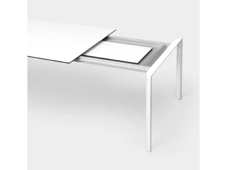 Tavolo allungabile Maki  Kristalia a soli 3215 Euro