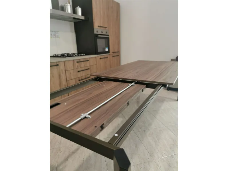 Tavolo Prisma Ingenia in laminato Allungabile