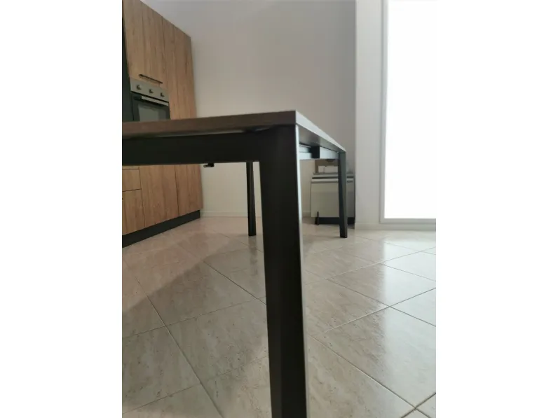 Tavolo Prisma Ingenia in laminato Allungabile