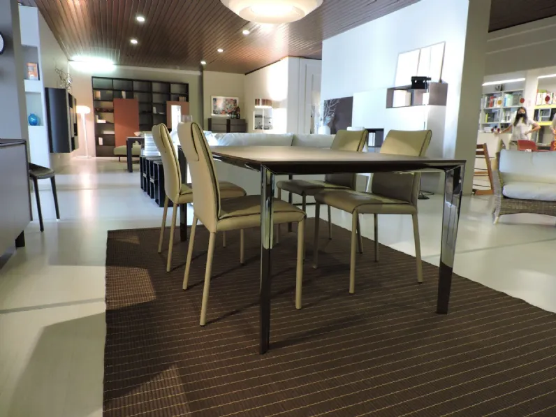 Tavolo rettangolare allungabile Filigree di Molteni & c a prezzo riservato 
