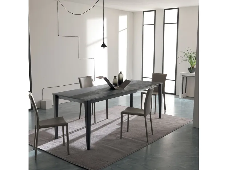 Tavolo con piano in legno rettangolare di Easyline a PREZZO OUTLET 