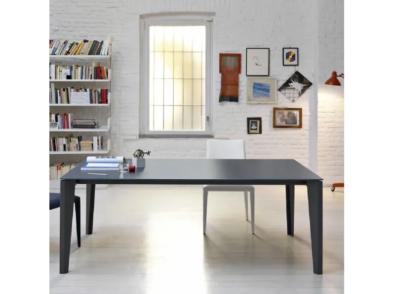 Tavolo rettangolare Diamante Midj scontato del 30%