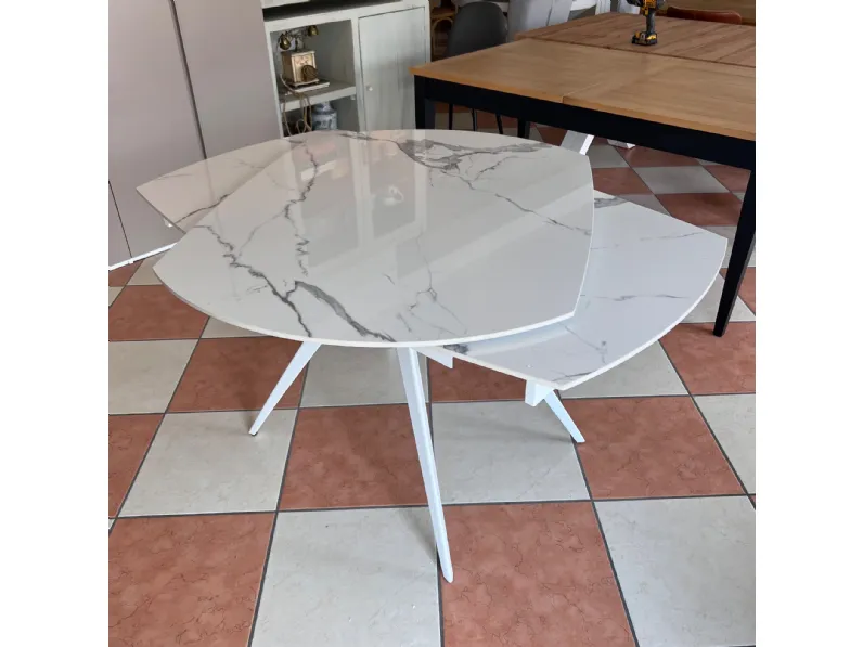 Tavolo rettangolare Marble Collezione esclusiva scontato del 60%