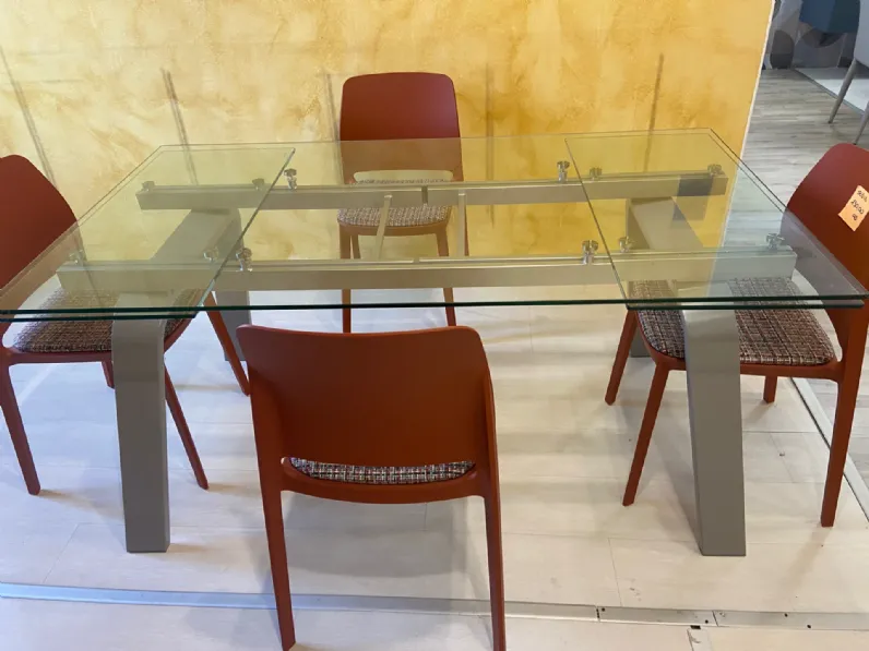 Tavolo Marte Target point in vetro Allungabile 