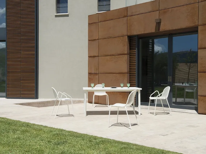 Tavolo Emu Star SCONTATO a PREZZI OUTLET 