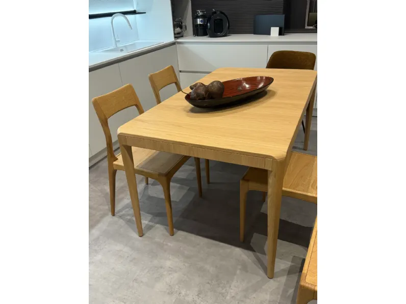 Tavolo floyd e sedie nice  Alta corte in OFFERTA OUTLET -27%