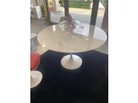 Tavolo rotondo con basamento centrale Saarinen Sigerico scontato