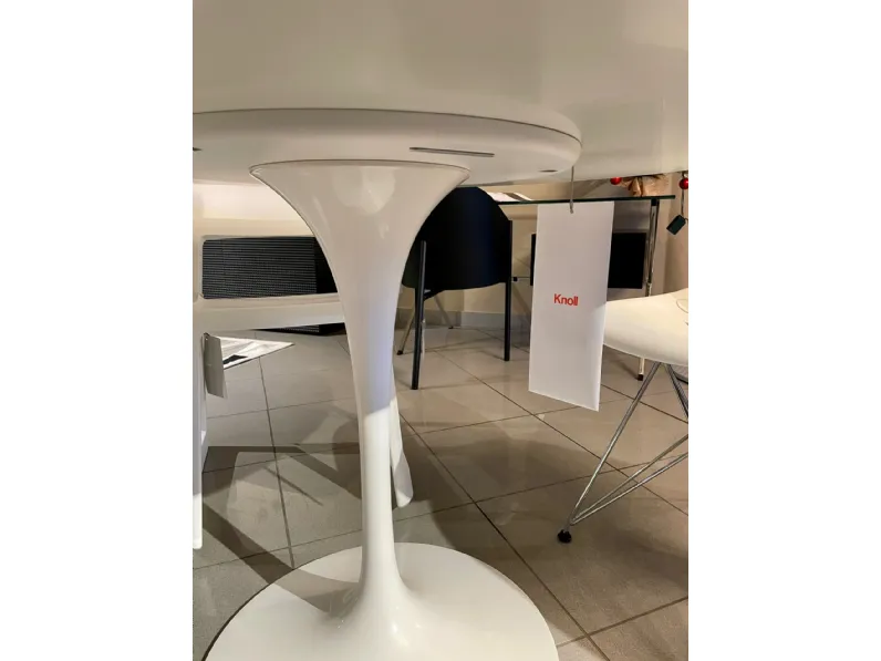 Tavolo Knoll saarinen rotondo   Knoll a prezzo scontato