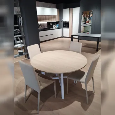 Tavolo rotondo in laminato Tavolo thor di Point house in Offerta Outlet