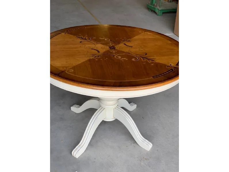 Tavolo rotondo in legno artigianale Giglio, prezzo scontato.