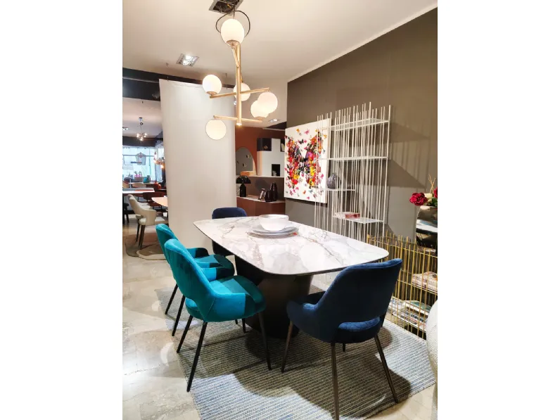 Tavolo in offerta outlet modello Calla di Calligaris 
