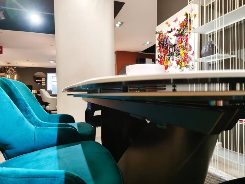Tavolo in offerta outlet modello Calla di Calligaris 