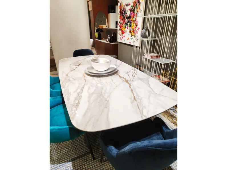 Tavolo in offerta outlet modello Calla di Calligaris 