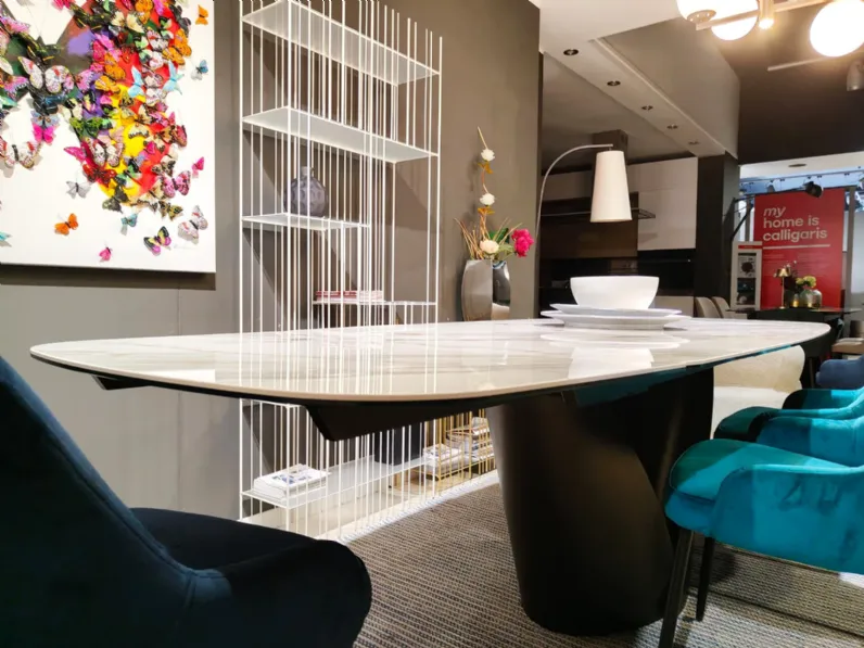 Tavolo in offerta outlet modello Calla di Calligaris 