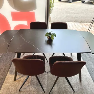 Tavolo Nicolas di Stones scontato del 30%