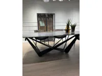 Tavolo sagomato in ceramica Skorpio keramik di Cattelan italia in Offerta Outlet