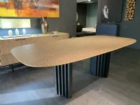 Tavolo sagomato in legno Pleat di Sigerico in Offerta Outlet