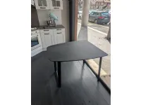 Tavolo in ceramica sagomato Ribot allungabile in ceramica Altacom in offerta outlet