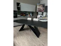 Tavolo in ceramica sagomato Thanos Stones in offerta outlet