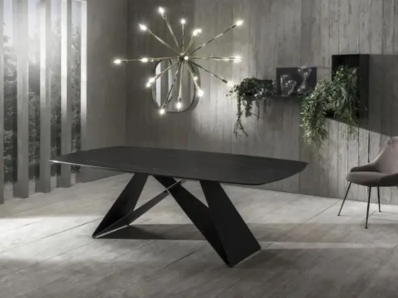 Tavolo in ceramica sagomato Thanos Stones in offerta outlet