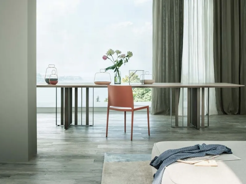 Tavolo rettangolare Shade Lema scontato del 16%