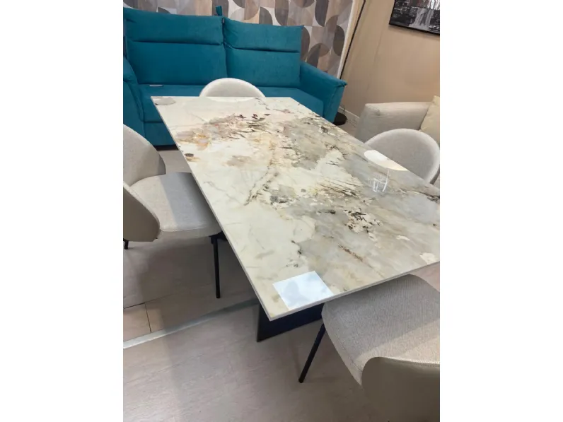 Tavolo in ceramica rettangolare Sintesi Altacom in offerta outlet