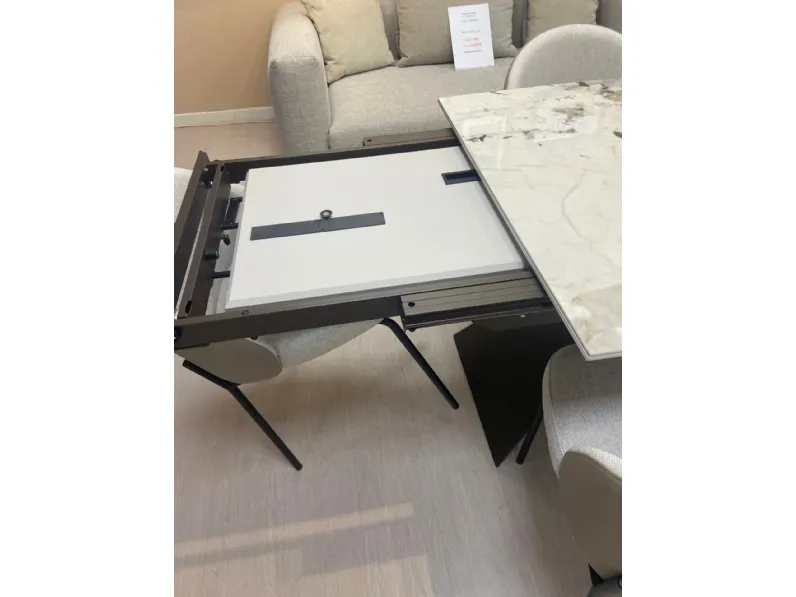 Tavolo in ceramica rettangolare Sintesi Altacom in offerta outlet