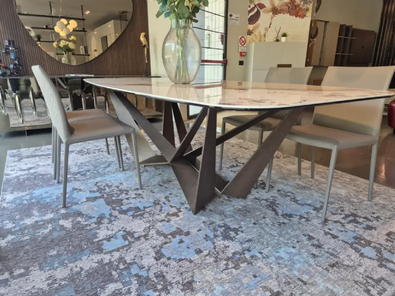 Tavolo Skorpio di Cattelan italia scontato del 10%