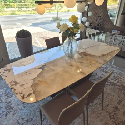Tavolo Skorpio di Cattelan italia scontato del 10%