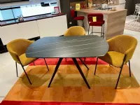 Tavolo ovale in ceramica Kyoto di Stones in Offerta Outlet