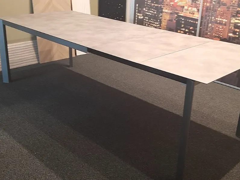 Tavolo alfa Collezione esclusiva a prezzo ribassato