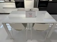Tavolo rettangolare in laccato Tavolo beta sedie flash di Veneta cucine in Offerta Outlet
