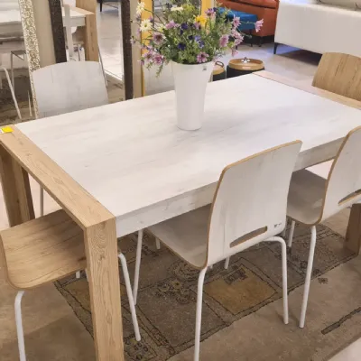 Tavolo Tavolo milano  + sedie folra Point house in OFFERTA OUTLET -50%