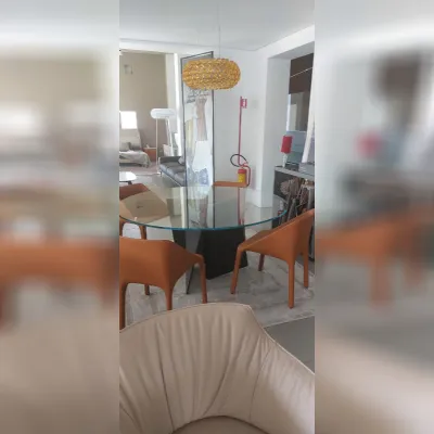 Tavolo Tavolo palio Poltrona frau in OFFERTA OUTLET -18%