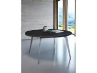 Tavolo Tavolo rotondo gamba in metallo  di Artigianale scontato del 25%