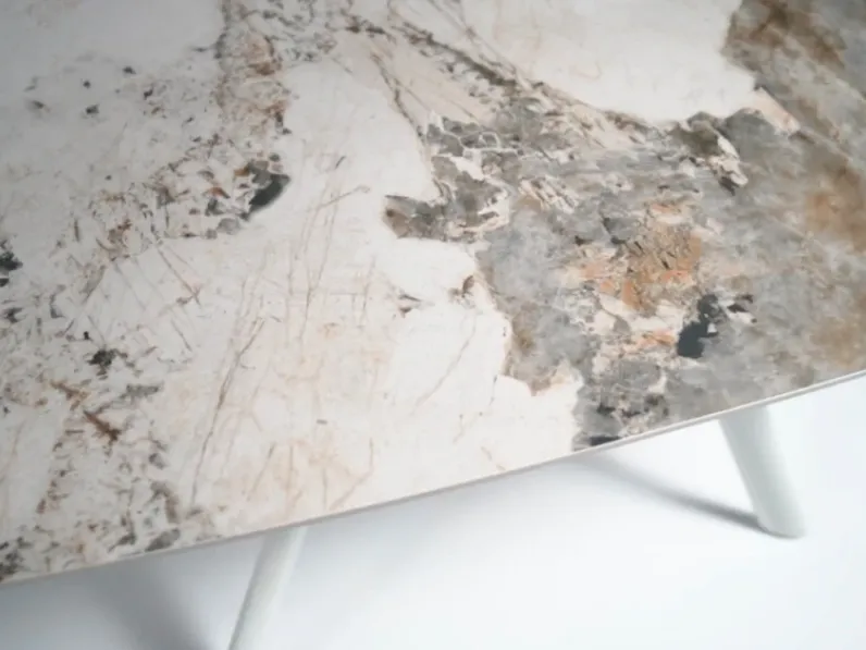 Tavolo in ceramica rettangolare Terence Capodarte a prezzo ribassato