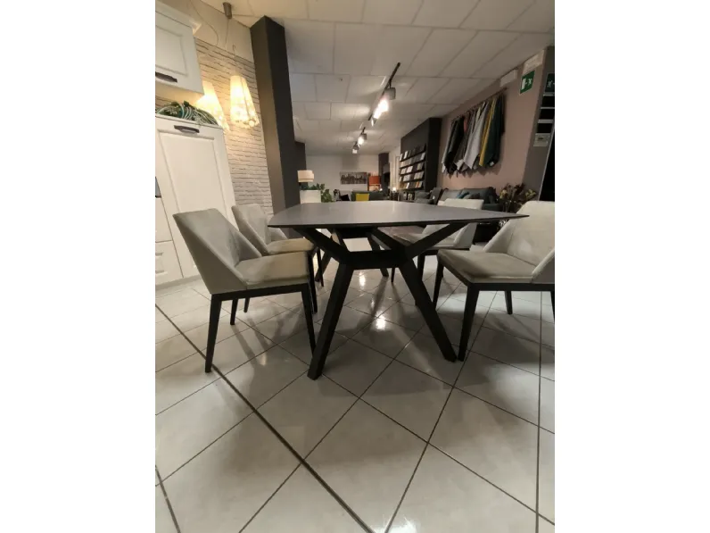 Tavolo Avalon di Tomasella scontato del 39%