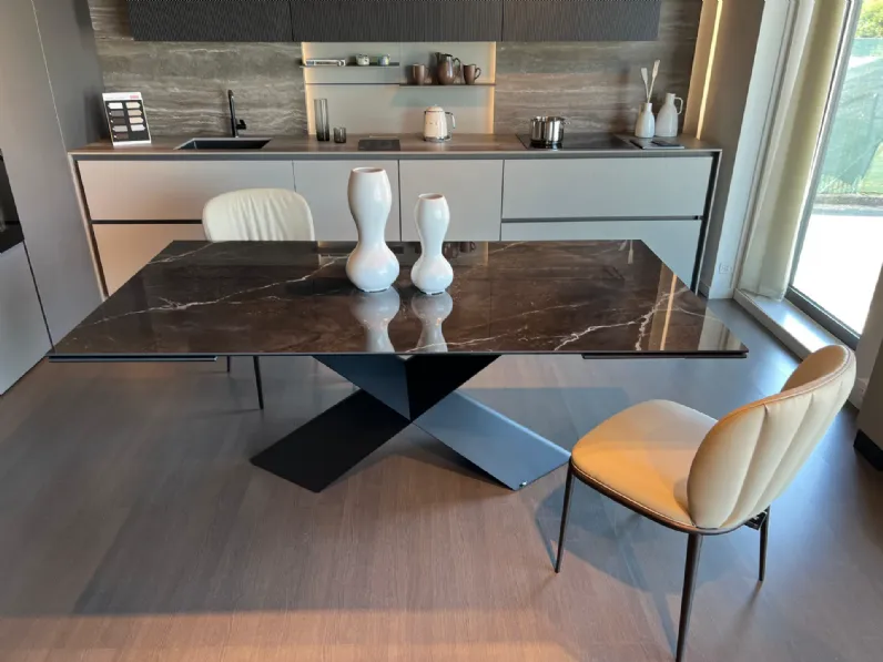Tavolo Tyron keramik drive allungabile di Cattelan italia scontato del 23%
