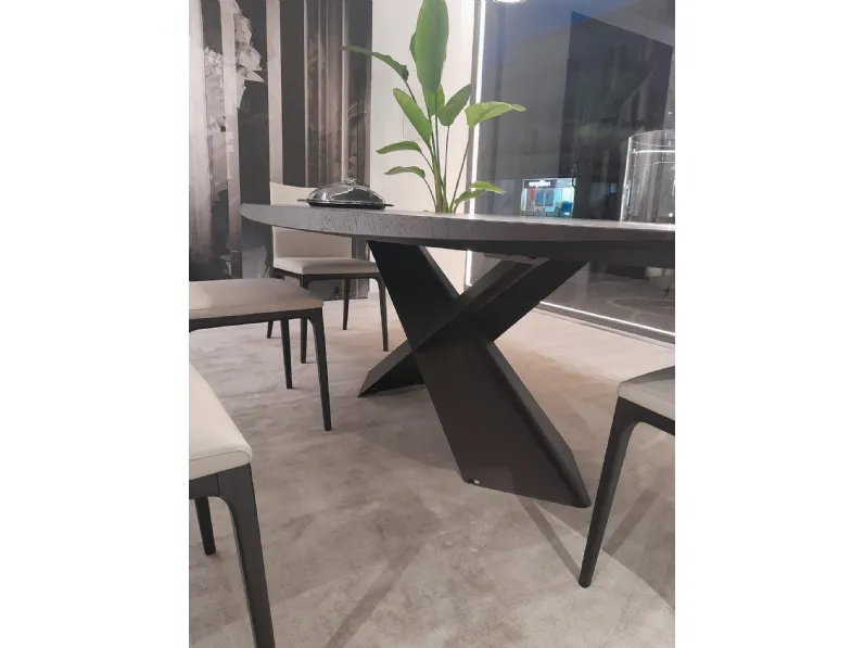Tavolo Tyron wood  di Cattelan italia scontato del 38%