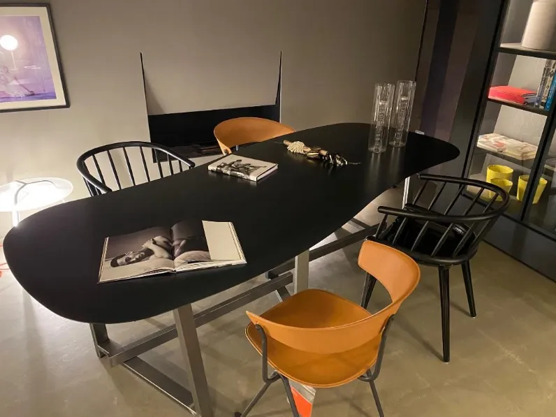 Tavolo Baxter Vilnius in Offerta Outlet. Design unico.