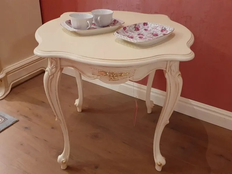 Tavolino modello Cv 239 regina di Collezione esclusiva a prezzo ribassato