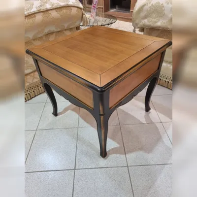 Prezzi ribassati per il tavolino classico Ville lumiere di Flai