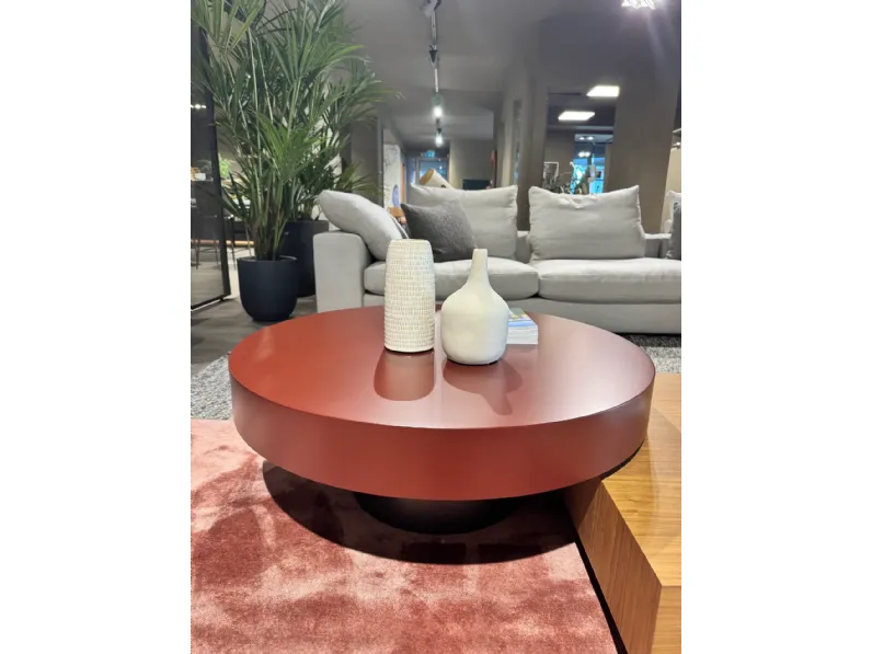 Tavolino design Dolmen  di Lema a prezzo ribassato