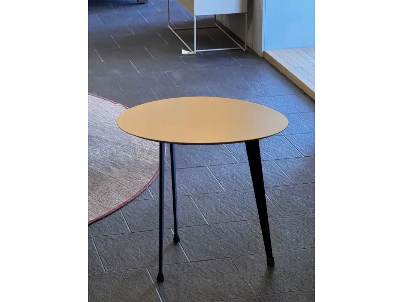 Tavolino modello Flowers di Lema a prezzo ribassato