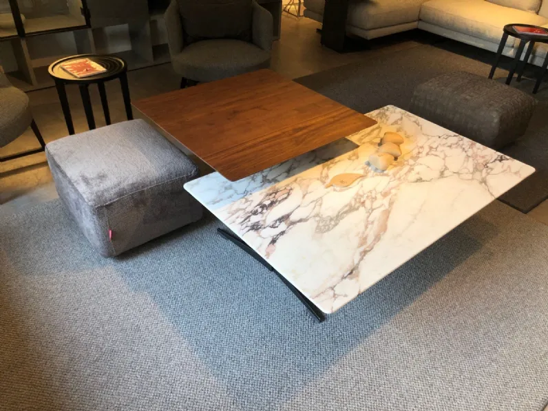 Prezzi ribassati per il tavolino design Fly di Flexform