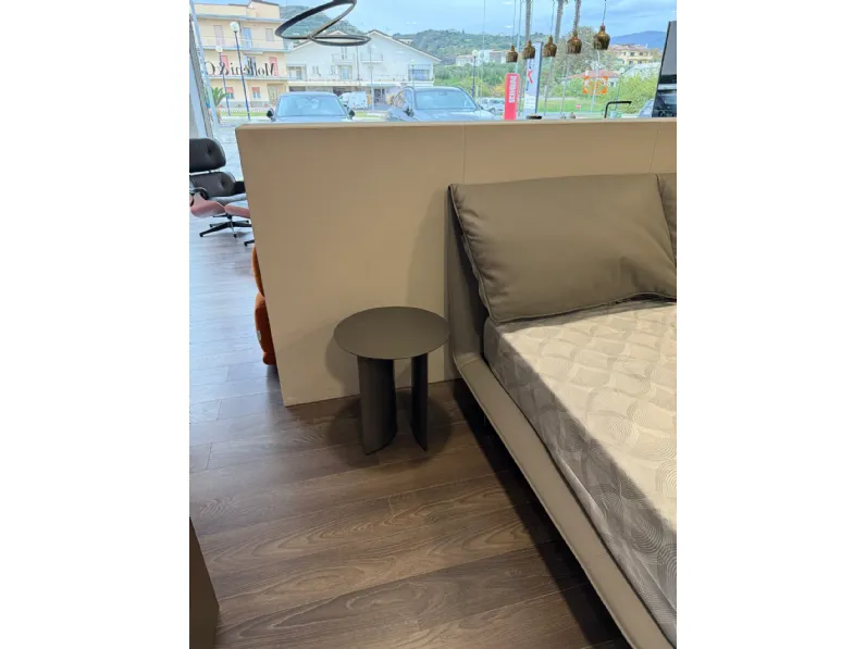 Tavolino Pierre del marchio Flou con forte sconto - 30%