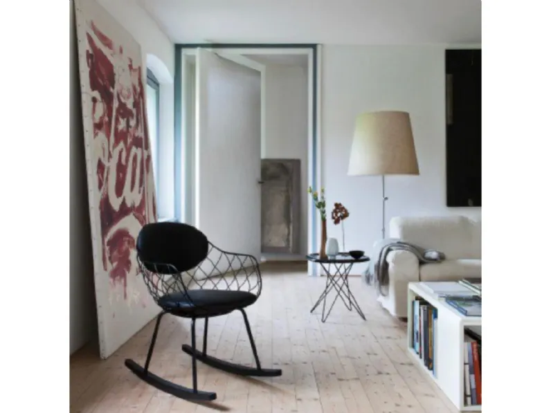 Prezzi ribassati per il tavolino design Tavolino pizza table h.70 magis di Magis