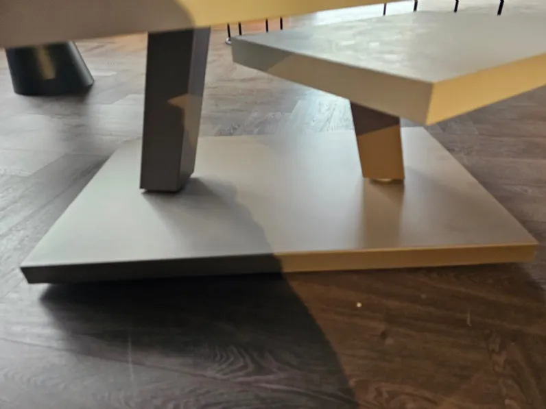 Tavolino design Tavolino rumba di Ozzio a prezzo scontato